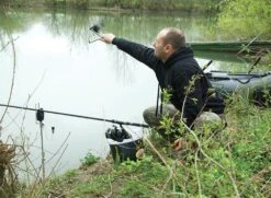 Carp Spirit - Distance Catapult -Fishing Equipment Store carp spirit distance catapult bait accessories baiting up barbel catapults willy worms 681