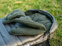 Carp Spirit - Magnum 5 Season Sleeping Bag -Fishing Equipment Store carp spirit magnum 5 season sleeping bag bedchairs bivvy accessories barbel bedchair willy worms 557