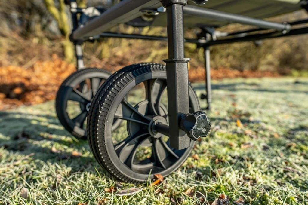 Korum Accessory Chair Twin Wheel Barrow Kit 3 Korum Accessory Chair Twin Wheel Barrow Kit - Image 3