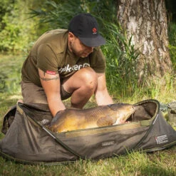 Trakker Sanctuary Insta-Mat -Fishing Equipment Store trakker sanctuary insta mat carp barbel accessories fish care landing net handles luggage willy worms 339